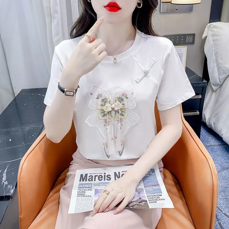 Elegant New Summer Chinese Style White Short Sleeve T-Shirt Women's Loose Embroidered Butterfly Top
Elegant New Summer Chinese Style White Short Sleeve T-Shirt Women's Loose Embroidered Butterfly Top