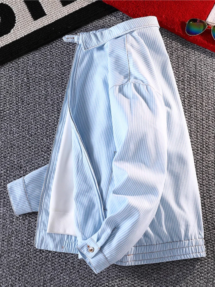 Faionable Striped irt Jaet Men's Women's Loose Fit Spring Autumn New Sle High End Sensation European Wind Clothing
Faionable Striped irt Jaet Men's Women's Loose Fit Spring Autumn New Sle High End Sensation European Wind Clothing