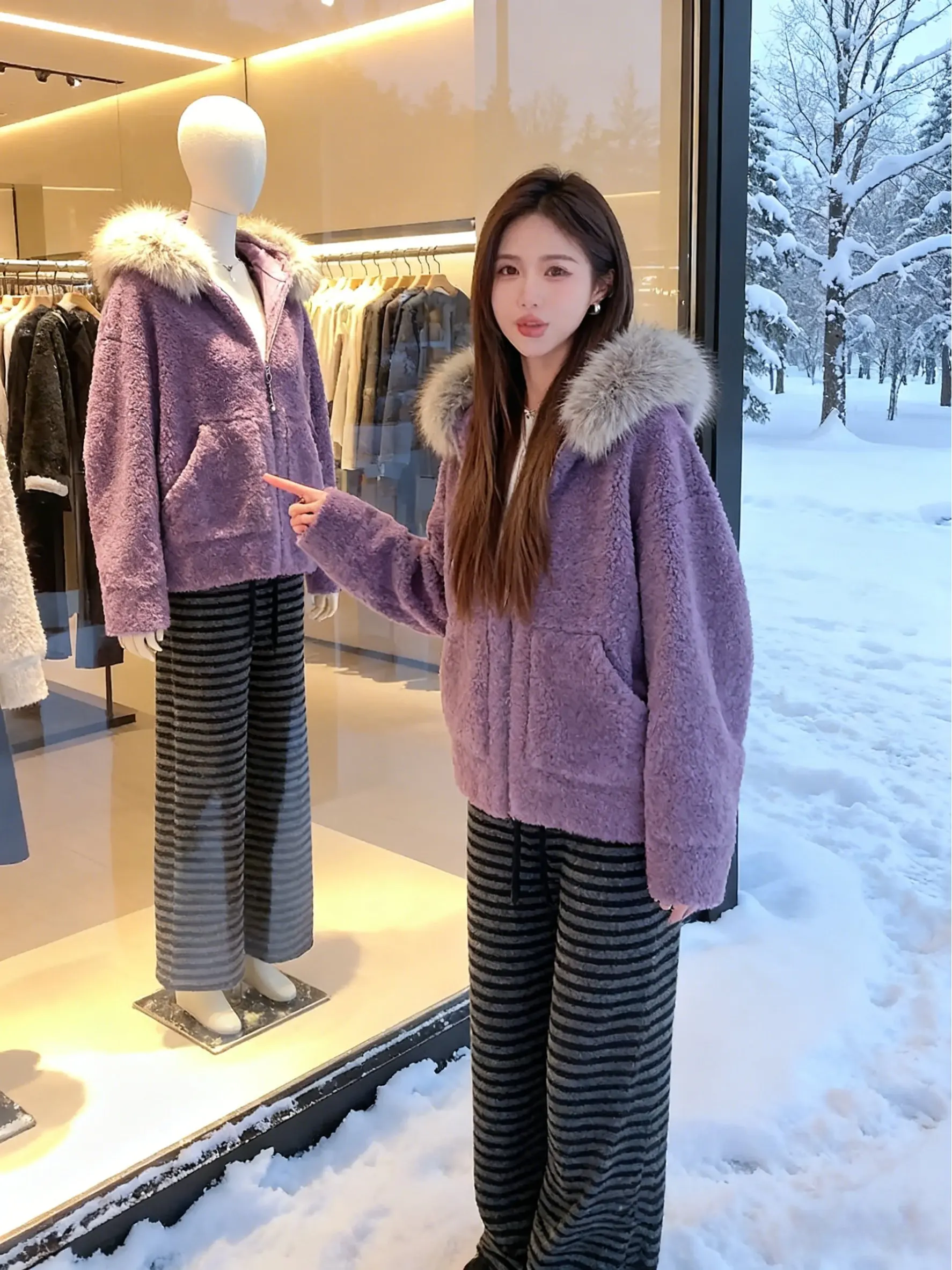 Модная повседневная свободная хлопковая куртка с меховым воротником, теплая, в стиле кэжуал, женская короткая верхняя одежда, весна 2026
Модная повседневная свободная хлопковая куртка с меховым воротником, теплая, в стиле кэжуал, женская короткая верхняя одежда, весна 2026