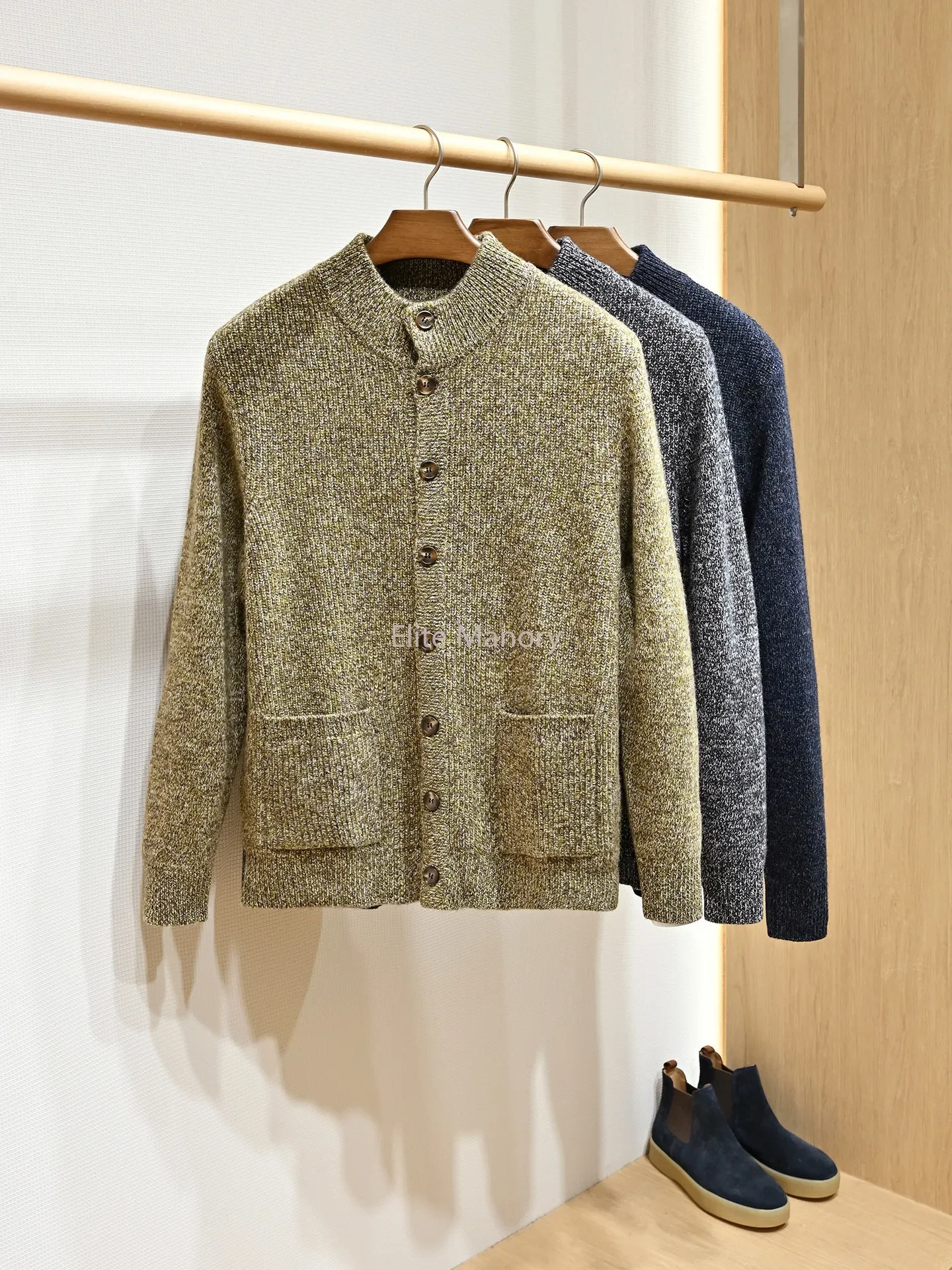 Italian old money wind yarn 100% wool thickened warm button cardigan knitted sweater
Italian old money wind yarn 100% wool thickened warm button cardigan knitted sweater