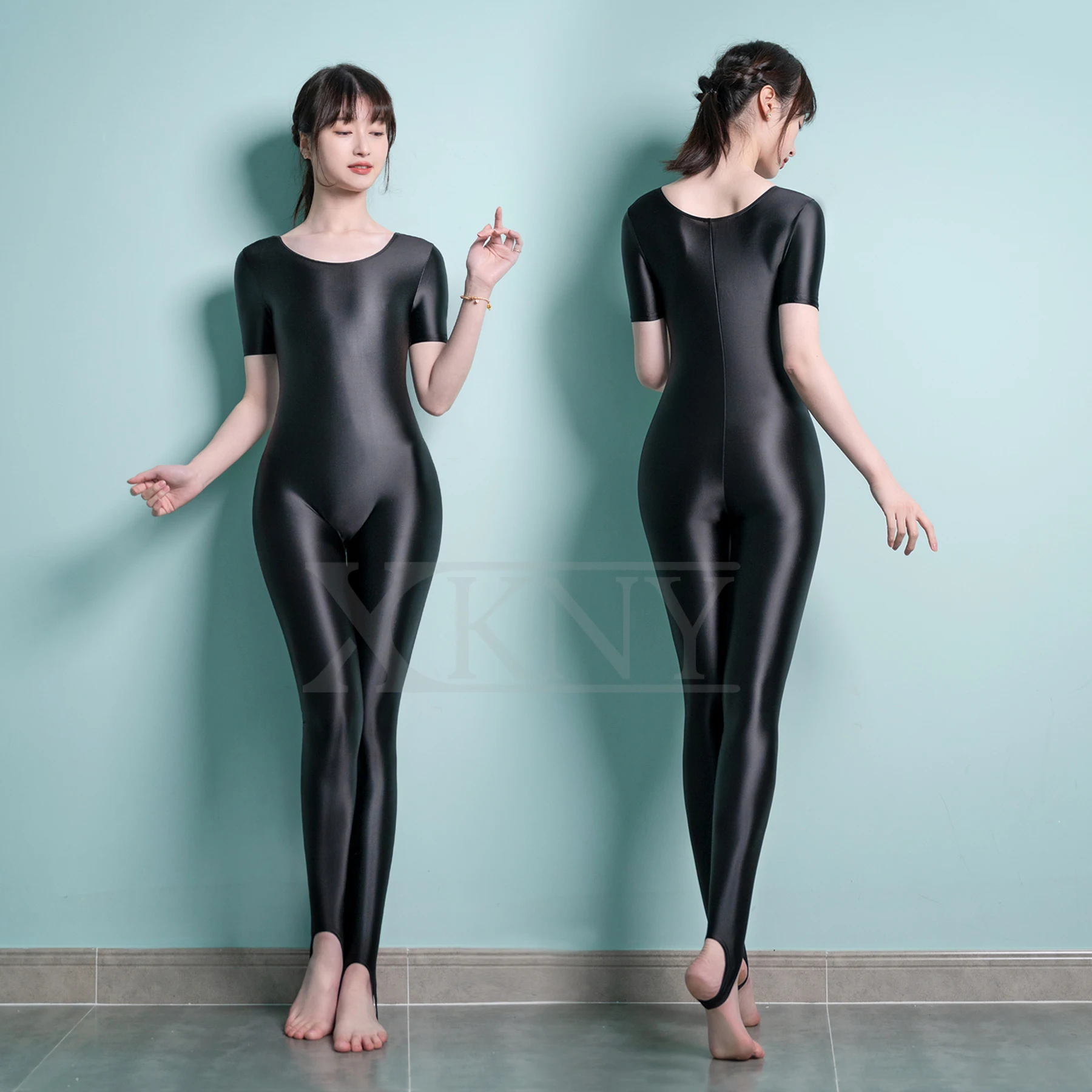 XCKNY satin glossy Tights Glossy Silky short sleeve Body Suit Pantyhose yoga Running Sports Bodysuit Wetsuit Bathing Suits
XCKNY satin glossy Tights Glossy Silky short sleeve Body Suit Pantyhose yoga Running Sports Bodysuit Wetsuit Bathing Suits