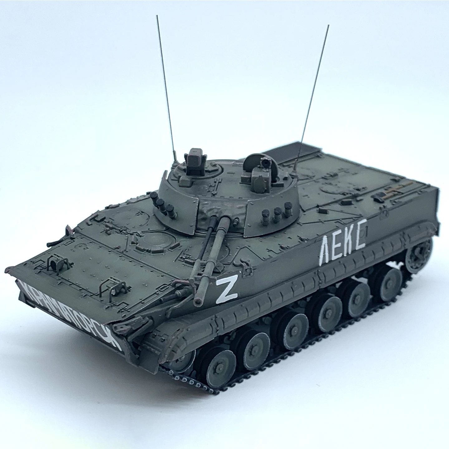 1:72 Scale Plastic Russian BMP3 Fighting Vehicle Tank Model Militarized Combat Track Type Classics Toy Adult Gift Static Display
1:72 Scale Plastic Russian BMP3 Fighting Vehicle Tank Model Militarized Combat Track Type Classics Toy Adult Gift Static Display