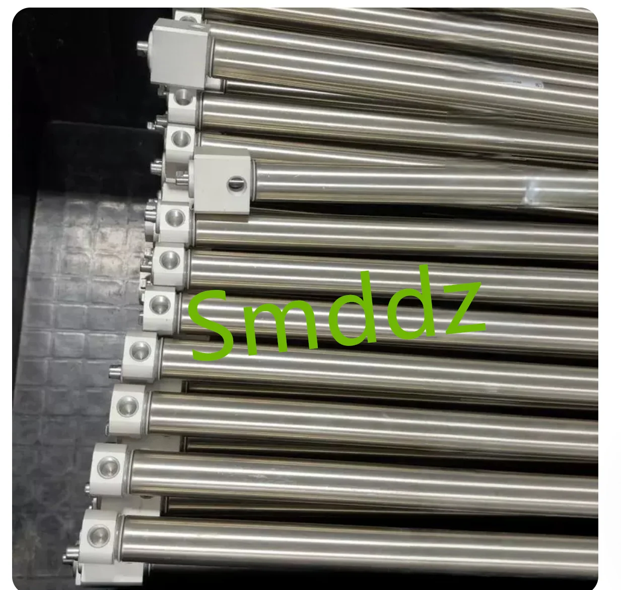 1 piece, CDM2RB32-225Z CDM2RB32-250Z CDM2RB32-275Z CDM2RB32-300Z CDM2RB40-225Z CDM2RB40-250Z CDM2RB40-275Z CDM2RB40-300Z
1 piece, CDM2RB32-225Z CDM2RB32-250Z CDM2RB32-275Z CDM2RB32-300Z CDM2RB40-225Z CDM2RB40-250Z CDM2RB40-275Z CDM2RB40-300Z