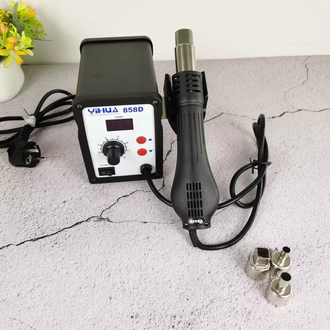 YIHUA 858D 700W Hot Air Rework Station, Digital LED Display, 100-500°C, Brushless Fan, SMD BGA Soldering Desoldering
YIHUA 858D 700W Hot Air Rework Station, Digital LED Display, 100-500°C, Brushless Fan, SMD BGA Soldering Desoldering