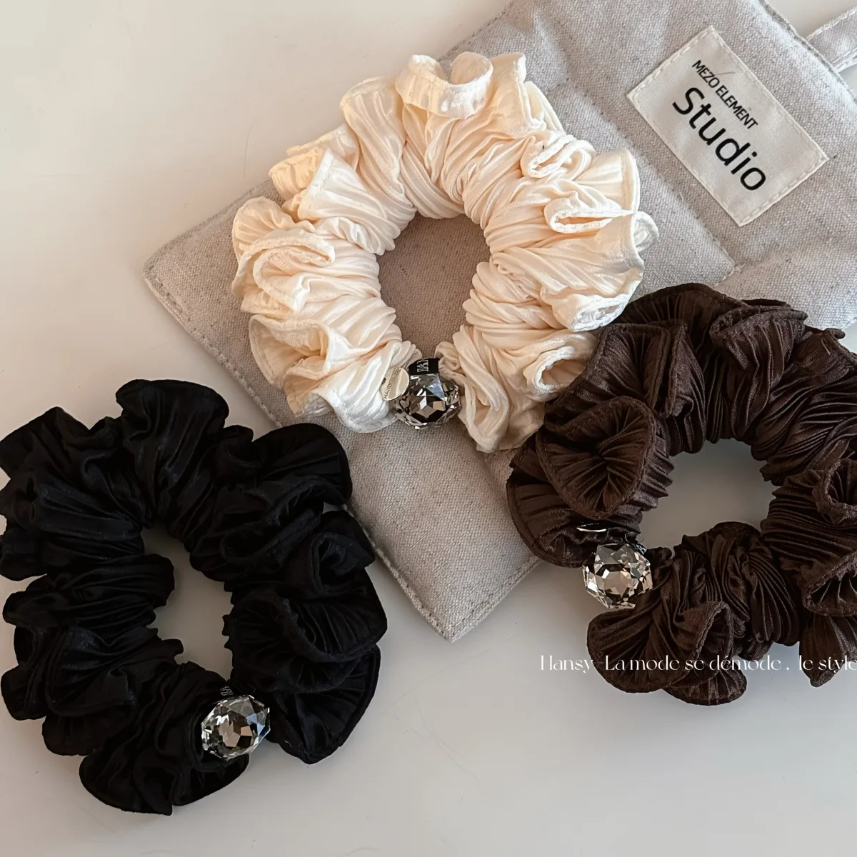 Hair ties bands for girls women korean accessories scrunchies elastic rhinestone fascinators elegant rubber vintage fashion kpop
Hair ties bands for girls women korean accessories scrunchies elastic rhinestone fascinators elegant rubber vintage fashion kpop