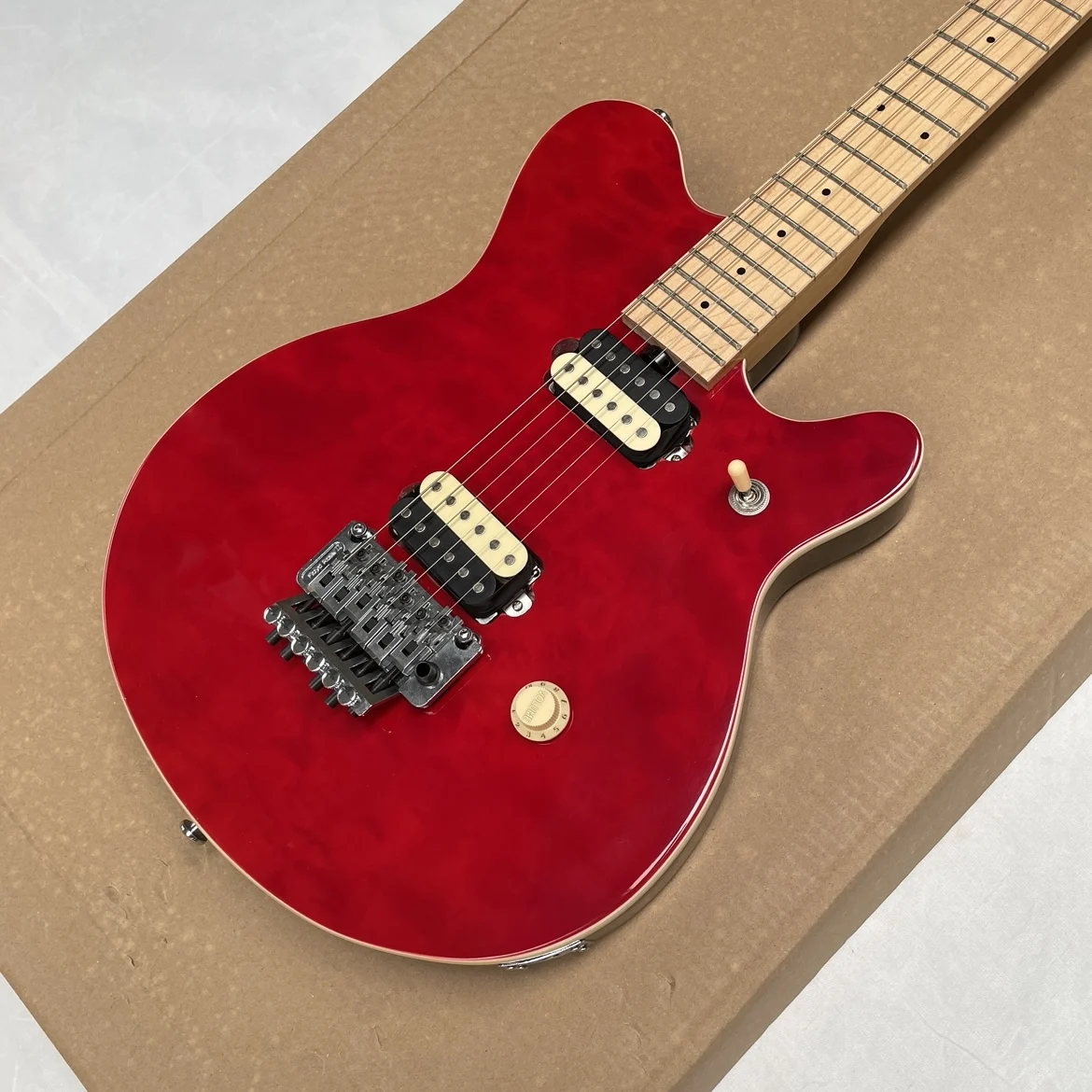 6-string transparent red electricguitar,tiger-striped veneer double-locking tremolo system guitars, lightweight portableguitarra
6-string transparent red electricguitar,tiger-striped veneer double-locking tremolo system guitars, lightweight portableguitarra