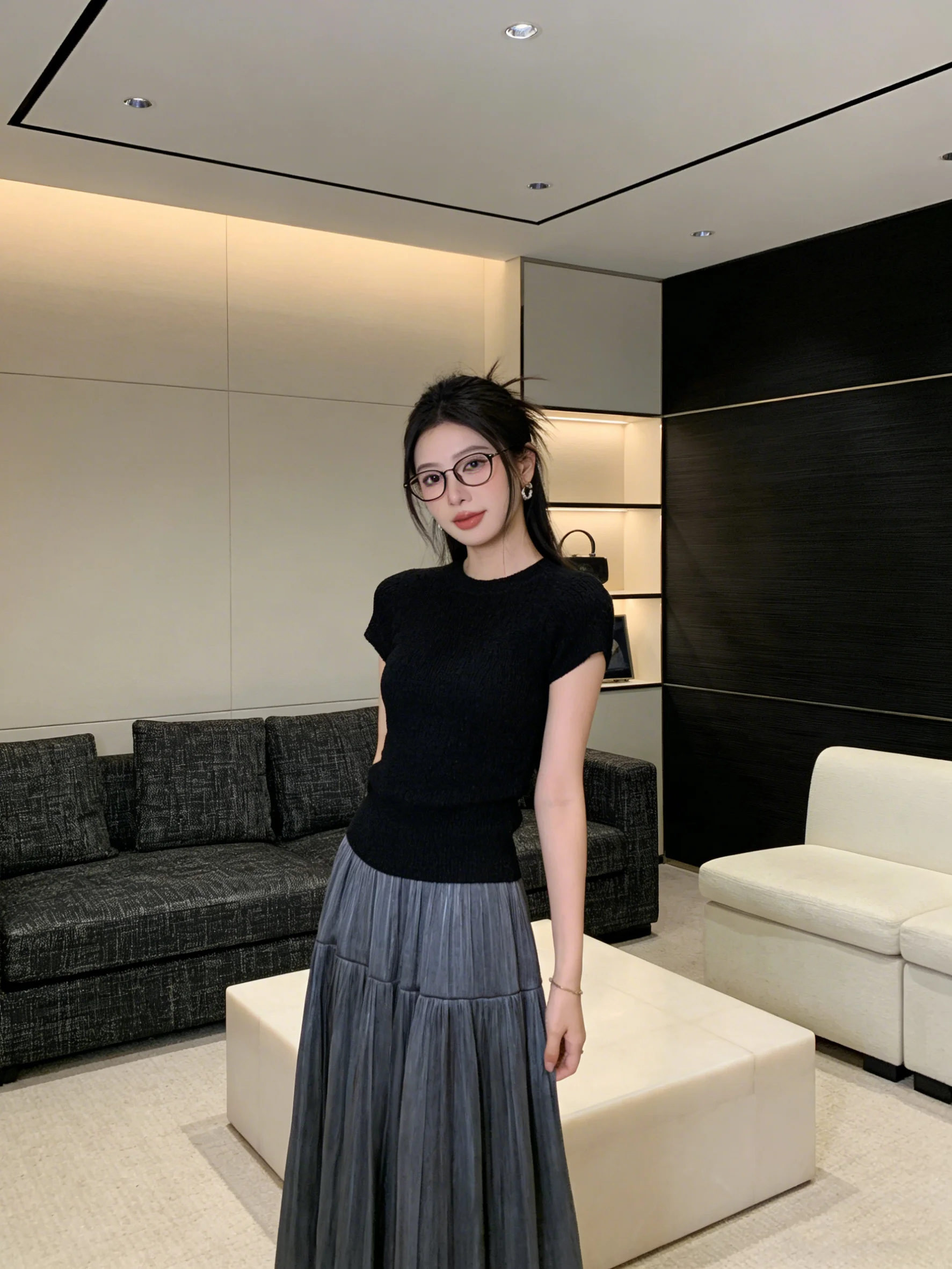 High Waist A-Line Glass Silk Half Skirt Commute Cake Style Women's Fashion Spring Season Breathable Skin-Friendly Skirt
High Waist A-Line Glass Silk Half Skirt Commute Cake Style Women's Fashion Spring Season Breathable Skin-Friendly Skirt