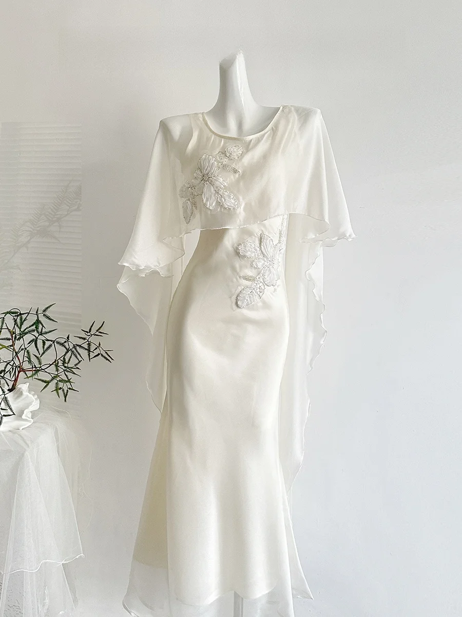 Elegant Chinese Style Embroidered Dress with Shawl Design Flowing Evening Gown Three Dimensional Stitching Summer Fashion Wom...
Elegant Chinese Style Embroidered Dress with Shawl Design Flowing Evening Gown Three Dimensional Stitching Summer Fashion Wom...