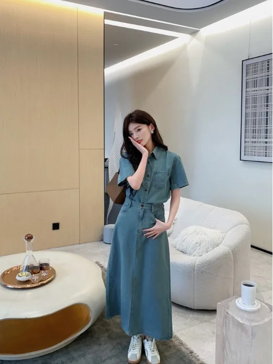 Retro Hong Kong Style Denim Set High Waist Skirt Short Sleeve Shirt Casual Summer Vacation Women's Fashion Two-Piece Suit
Retro Hong Kong Style Denim Set High Waist Skirt Short Sleeve Shirt Casual Summer Vacation Women's Fashion Two-Piece Suit