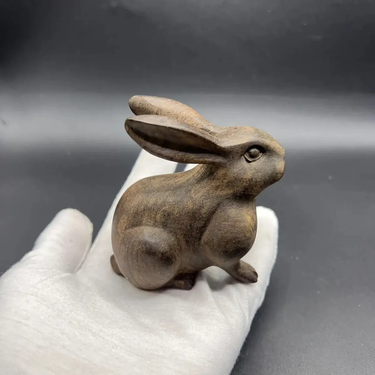 Hand Carving Natural Agarwood Zodiac Rabbit Statue Home Fengshui Lucky Ornament
Hand Carving Natural Agarwood Zodiac Rabbit Statue Home Fengshui Lucky Ornament