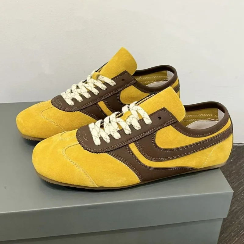 Femmes Cuir Allemand Trainers 2025 New Casual Sneakers Comfortable Deerskin Board Shoes Lace Up Flat Trainers Women's Shoes
Femmes Cuir Allemand Trainers 2025 New Casual Sneakers Comfortable Deerskin Board Shoes Lace Up Flat Trainers Women's Shoes