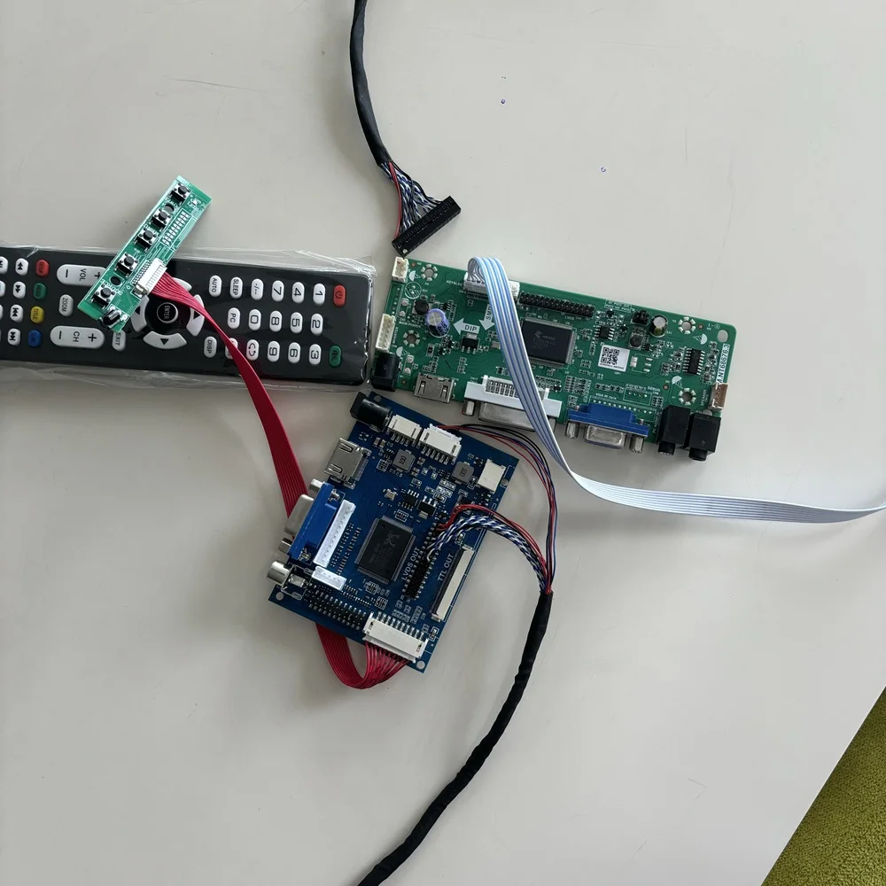 4K LCD driver board type-C EDP HDMI-compatible kit for 15.6" NE156QUM 3840*2160 EDP LED panel controller board DIY 40pin 60Hz
4K LCD driver board type-C EDP HDMI-compatible kit for 15.6" NE156QUM 3840*2160 EDP LED panel controller board DIY 40pin 60Hz