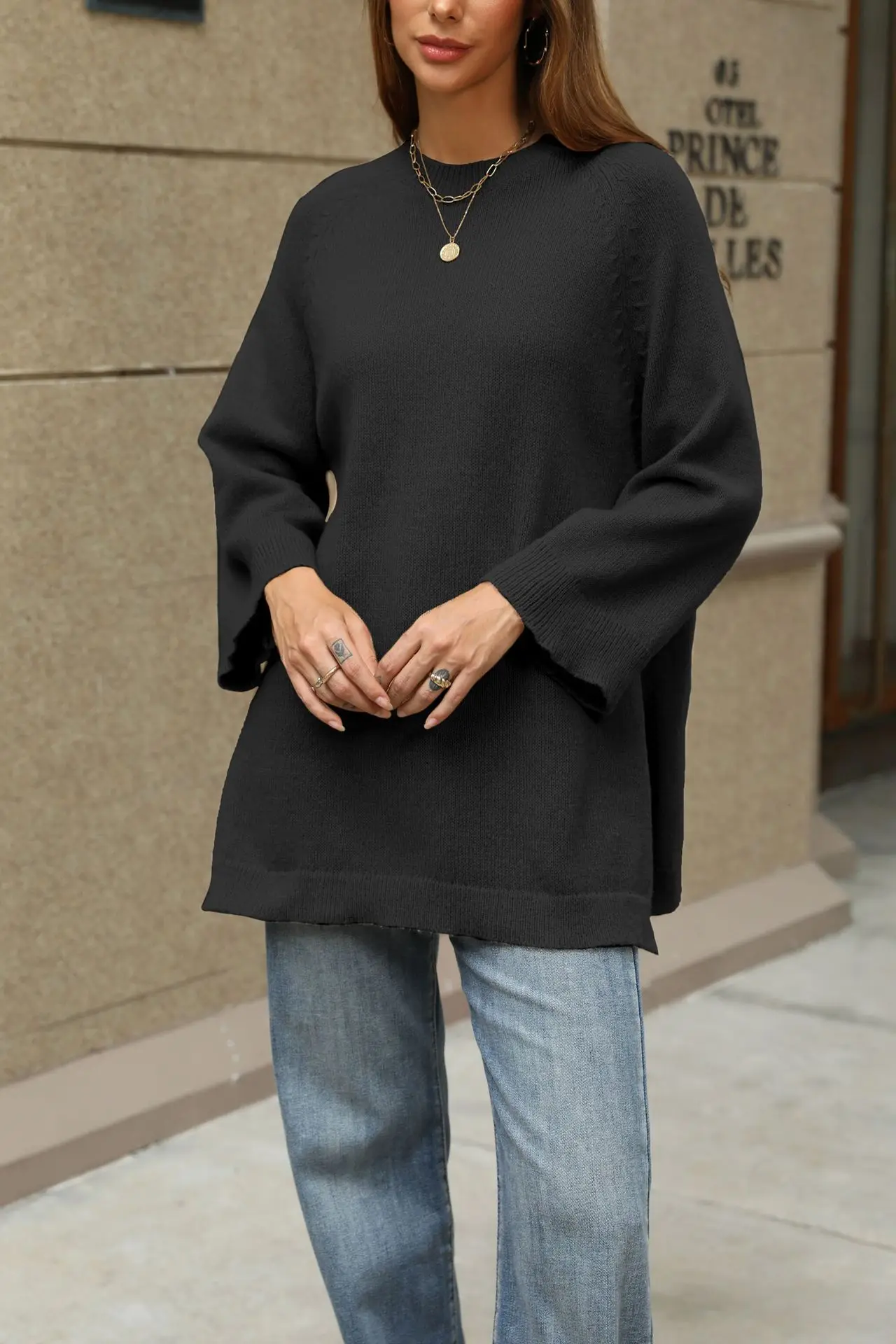 New Women's Minimalist Solid Color Textured Mid-length Knitted Pullover Casual Basic Tops Sweater Round Neck Flared Long Sleeves
New Women's Minimalist Solid Color Textured Mid-length Knitted Pullover Casual Basic Tops Sweater Round Neck Flared Long Sleeves