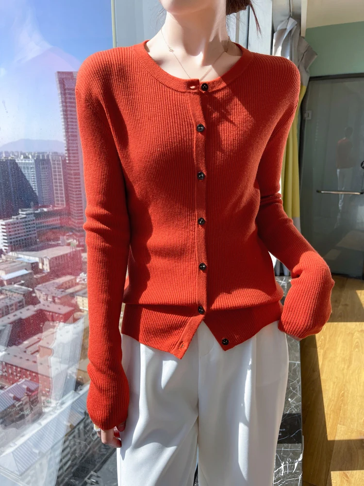 2024 Women 100% Wool O-neck Ribbed Cardigan Worsted Spring Thin Soft Solid Color Female Knitted Green Orange Sweater Knit Jacket
2024 Women 100% Wool O-neck Ribbed Cardigan Worsted Spring Thin Soft Solid Color Female Knitted Green Orange Sweater Knit Jacket