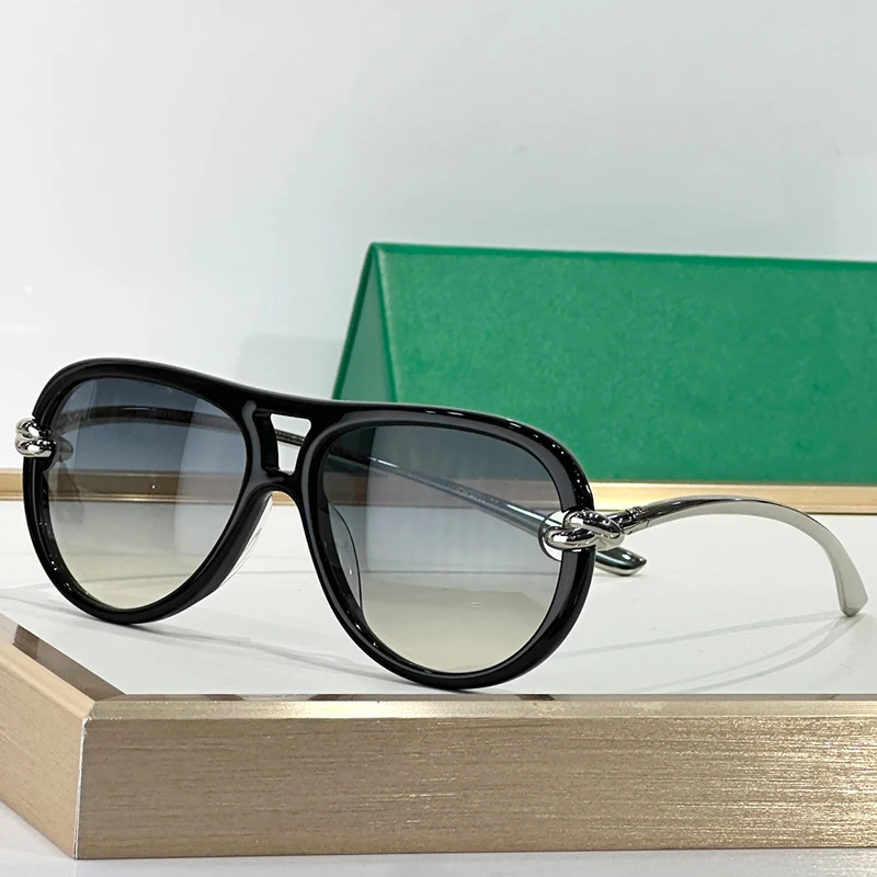 1418S Alloy and Acetate Double Bridge Sunglasses for Men and Women Luxury Handmade Brand Designer Personlized Trendy Eyeglasses
1418S Alloy and Acetate Double Bridge Sunglasses for Men and Women Luxury Handmade Brand Designer Personlized Trendy Eyeglasses