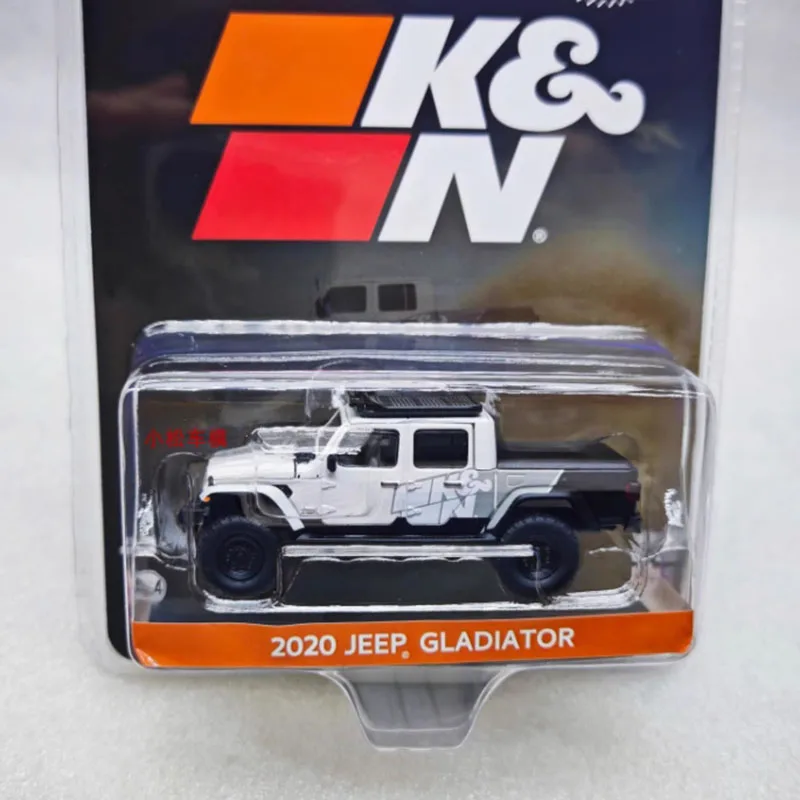 Greenlight масштаб 1/64 2020, модель автомобиля из сплава гладиатора, статическая коллекция, украшенные праздничные подарки, игрушки, сувенирный подарок
Greenlight масштаб 1/64 2020, модель автомобиля из сплава гладиатора, статическая коллекция, украшенные праздничные подарки, игрушки, сувенирный подарок