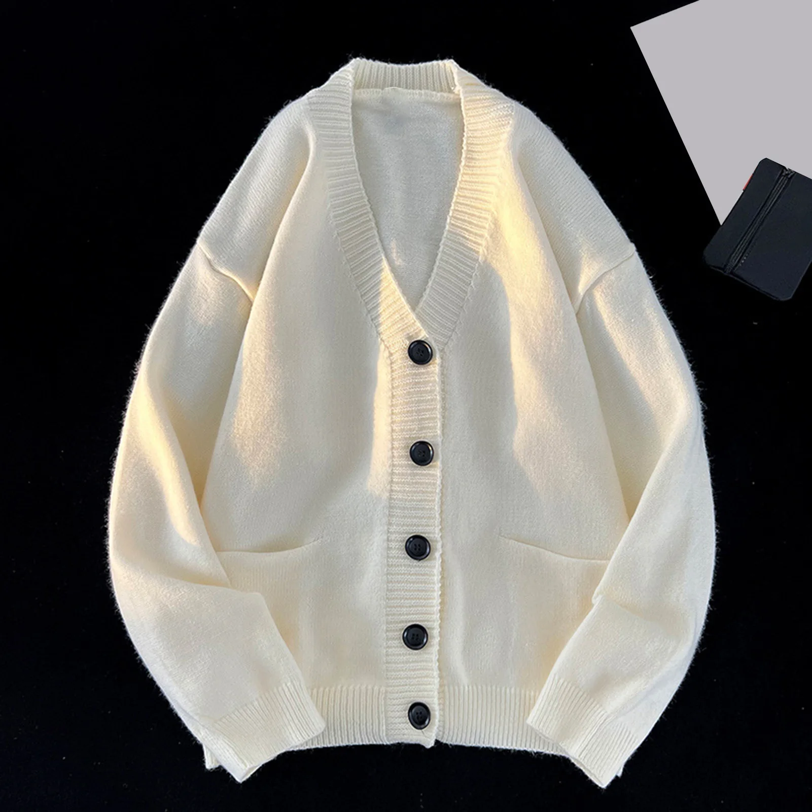 Trendy Soft Thickened Elastic Men Autumn Winter Solid Color Buttons Placket Knitted Coat Sweater Coat Cold Resistant
Trendy Soft Thickened Elastic Men Autumn Winter Solid Color Buttons Placket Knitted Coat Sweater Coat Cold Resistant