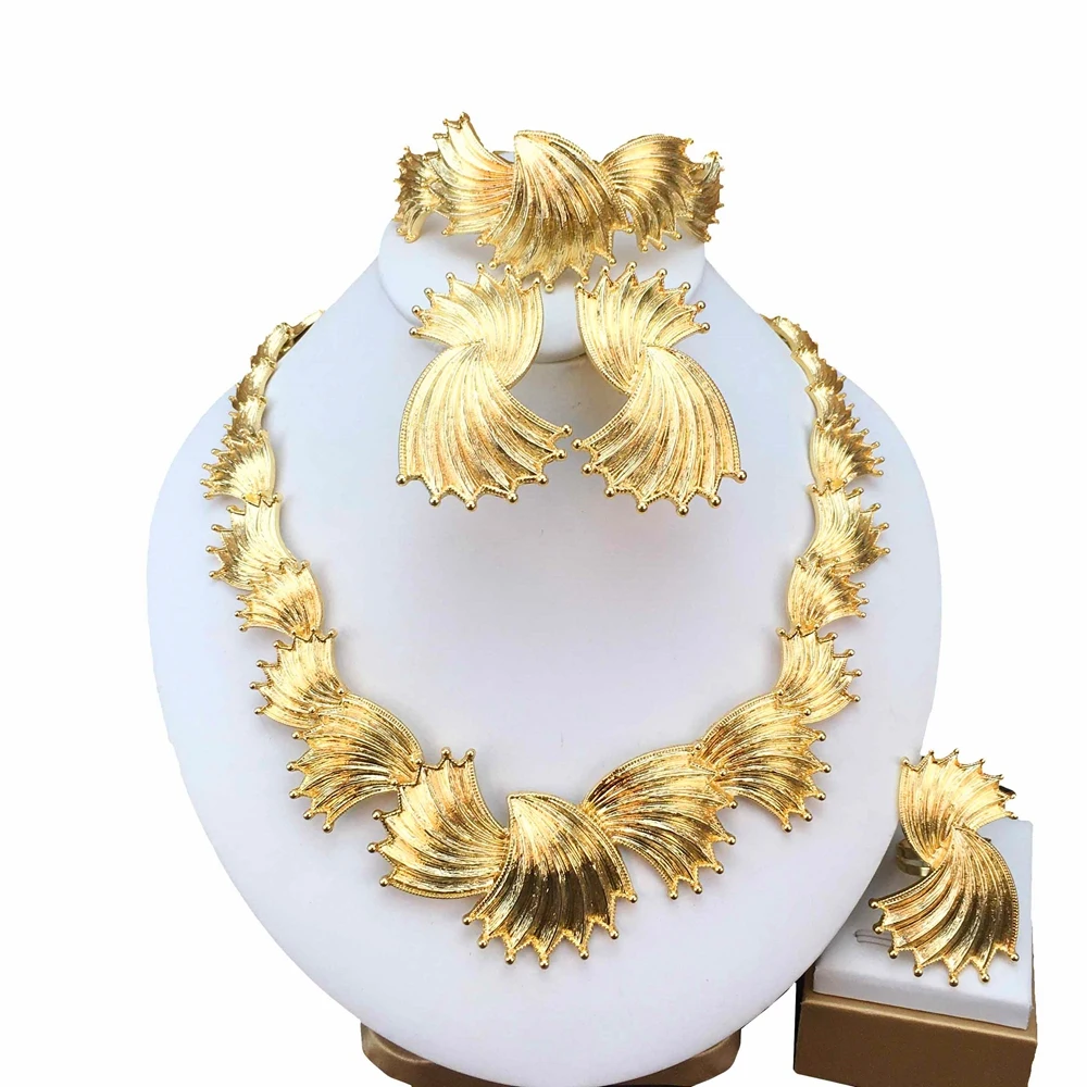 Fashion Dubai Gold Plated Jewelry Set Simple Style Leaf Necklace for Women Mama Gifts FHK16094
Fashion Dubai Gold Plated Jewelry Set Simple Style Leaf Necklace for Women Mama Gifts FHK16094