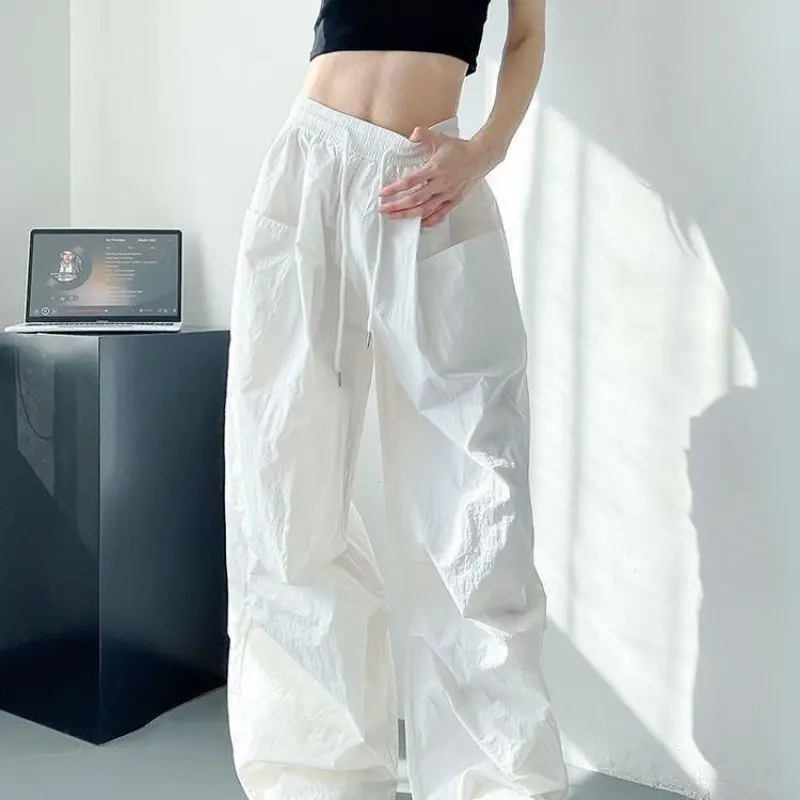 Women Trendy Vintage Streetwear Hip Hop Harajuku Y2K Baggy Cargo Pants Female High Waist Black White Oversized Pockets Trousers
Women Trendy Vintage Streetwear Hip Hop Harajuku Y2K Baggy Cargo Pants Female High Waist Black White Oversized Pockets Trousers