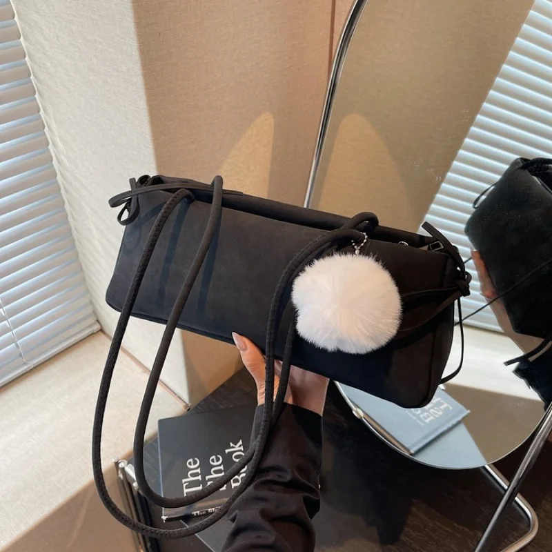 Luxury Brand High-End Leather Women's Tote Bag Popular Classic Elegant Refined Finish Trendy Casual Commuter Bag
Luxury Brand High-End Leather Women's Tote Bag Popular Classic Elegant Refined Finish Trendy Casual Commuter Bag