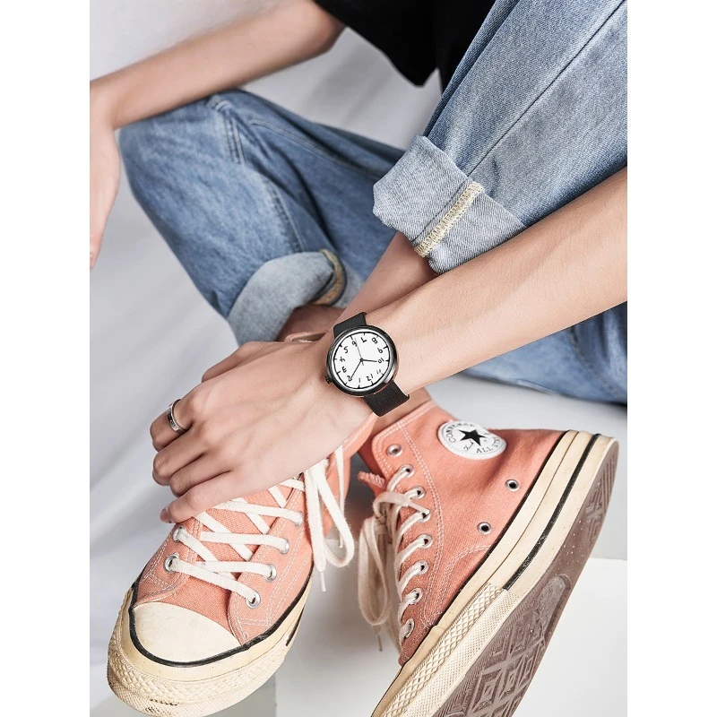 Ins ветровые часы, нишевый дизайн, кварцевый студенческий арт-тренд, японская концепция, креатив для мужчин и женщин
Ins ветровые часы, нишевый дизайн, кварцевый студенческий арт-тренд, японская концепция, креатив для мужчин и женщин