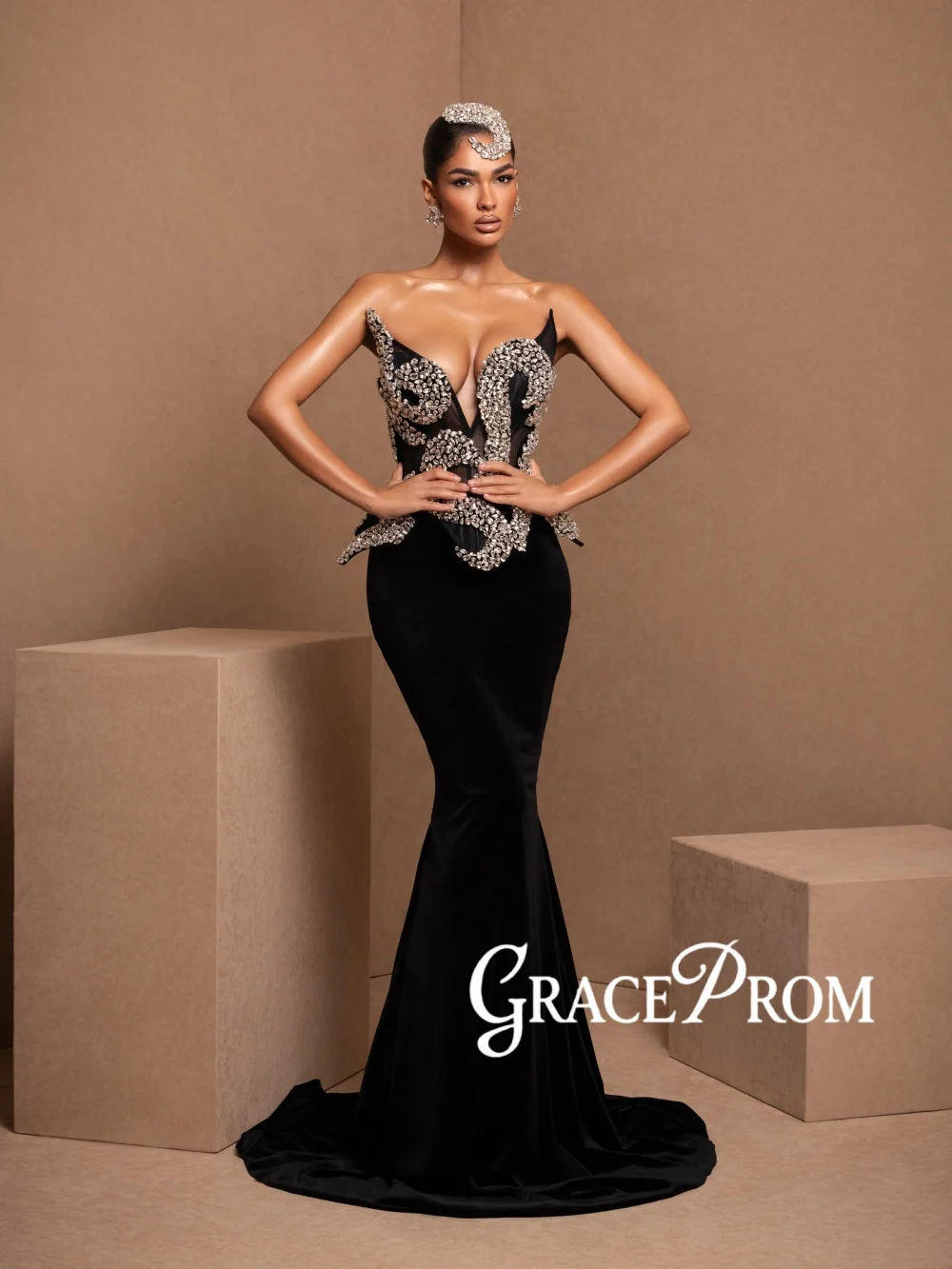 Structured Corset Luxury Evening Dress Sparkling Crystal Mermaid Wedding Party Gowns Customized Glamorous Long Banquet Gowns
Structured Corset Luxury Evening Dress Sparkling Crystal Mermaid Wedding Party Gowns Customized Glamorous Long Banquet Gowns