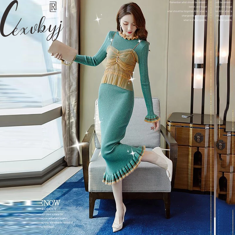 Women Elegant Bright Silk Knitted Dress Korean Ruffles Stand Collar Sweater Mermaid Dress Slim Mesh Patchwork Bodycon Dress
Women Elegant Bright Silk Knitted Dress Korean Ruffles Stand Collar Sweater Mermaid Dress Slim Mesh Patchwork Bodycon Dress