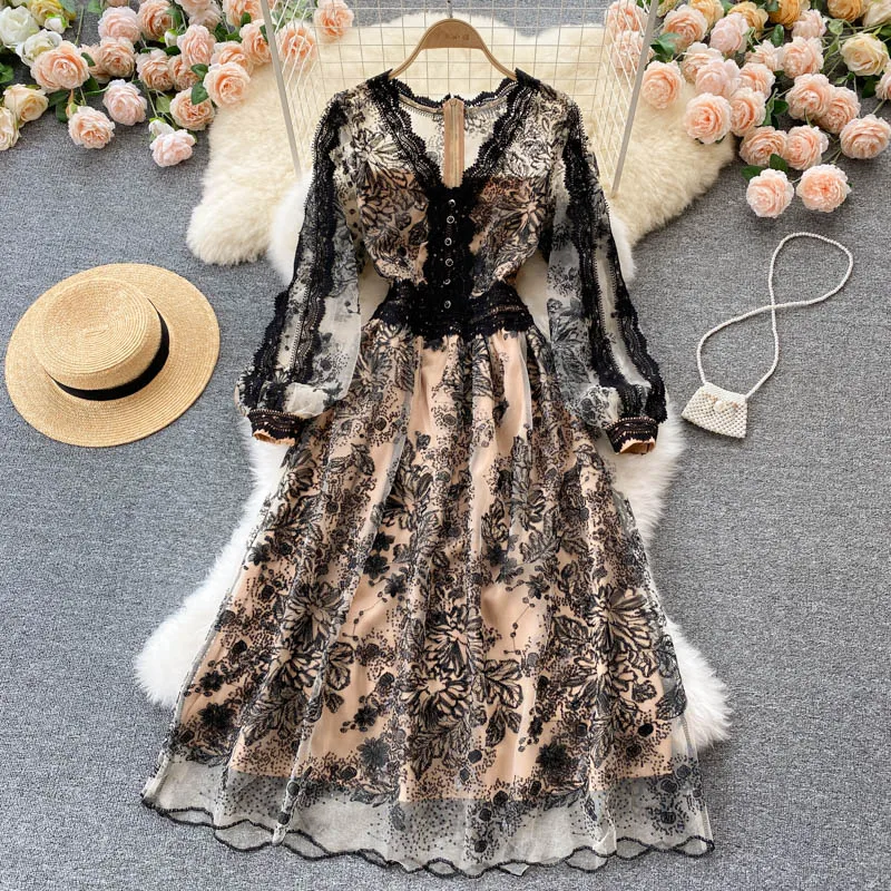T740 Women Fashion Palace Spring Autumn Retro Embroidery Lace Long Sleeve A-line Dress Vintage Elegant Clothes Party Vestidos
T740 Women Fashion Palace Spring Autumn Retro Embroidery Lace Long Sleeve A-line Dress Vintage Elegant Clothes Party Vestidos