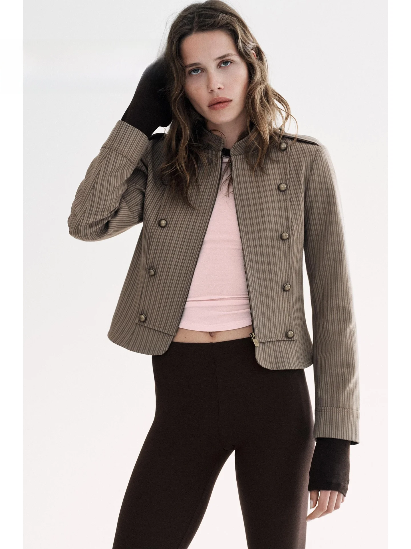 Slim Fit American Retro Striped Suit Jacket round Neck for Women Summer 2026 Elegant Versatile Long Sleeve Commute Style
Slim Fit American Retro Striped Suit Jacket round Neck for Women Summer 2026 Elegant Versatile Long Sleeve Commute Style