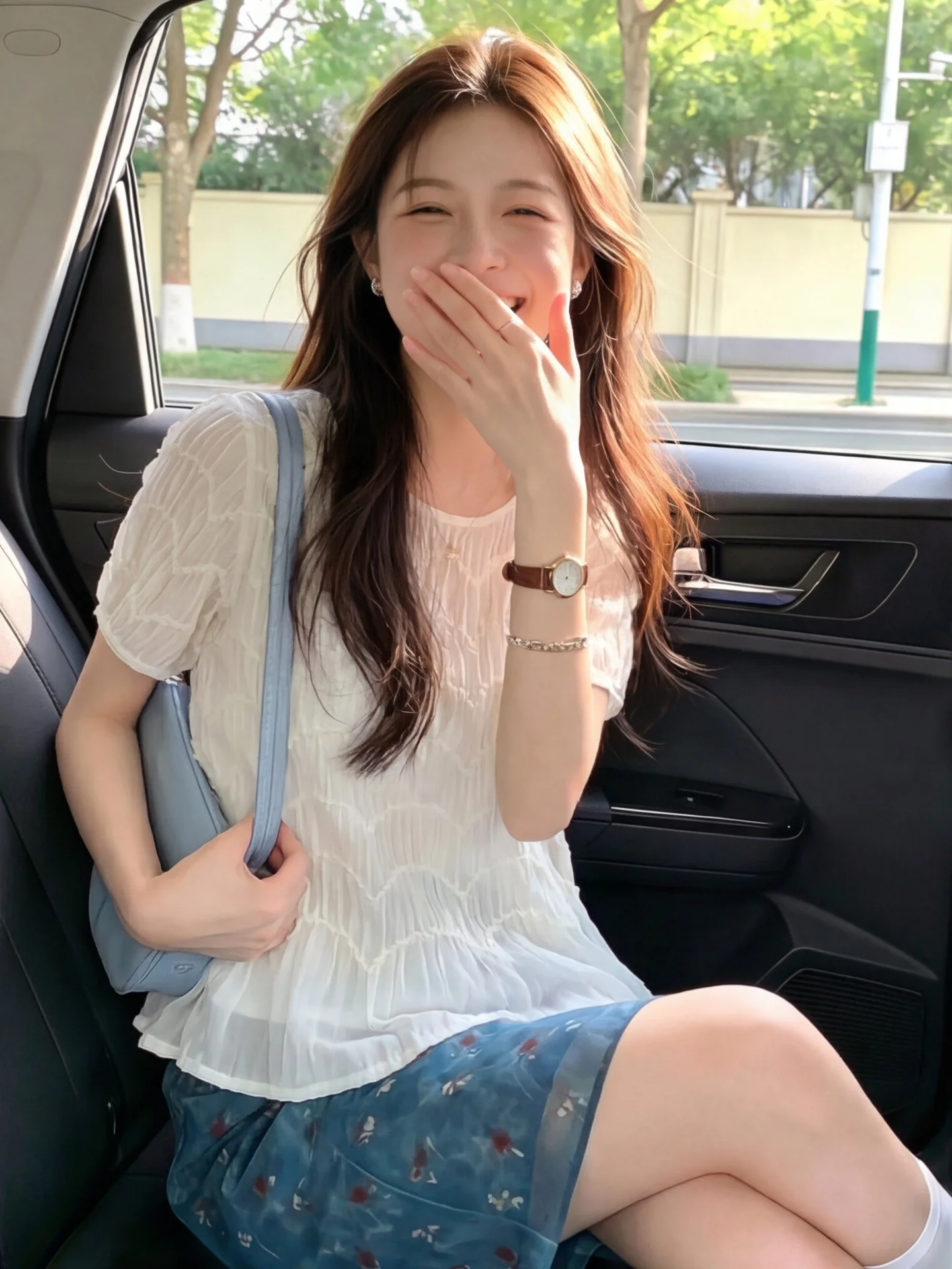 Summer Thin Loose Women's Short Sleeve Chiffon Shirt Gentle Wave Texture Slimming Top Korean Style Commute Fashion Citywalk
Summer Thin Loose Women's Short Sleeve Chiffon Shirt Gentle Wave Texture Slimming Top Korean Style Commute Fashion Citywalk