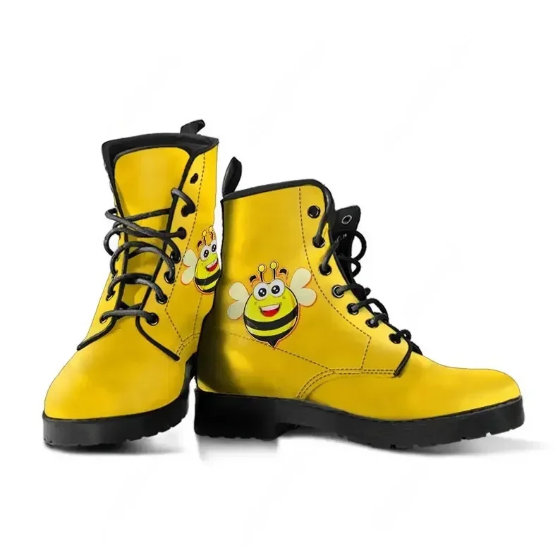 Bee Leather Boots / Bee Handcrafted Custom Print / Bee Men's Women's Winter Boots
Bee Leather Boots / Bee Handcrafted Custom Print / Bee Men's Women's Winter Boots