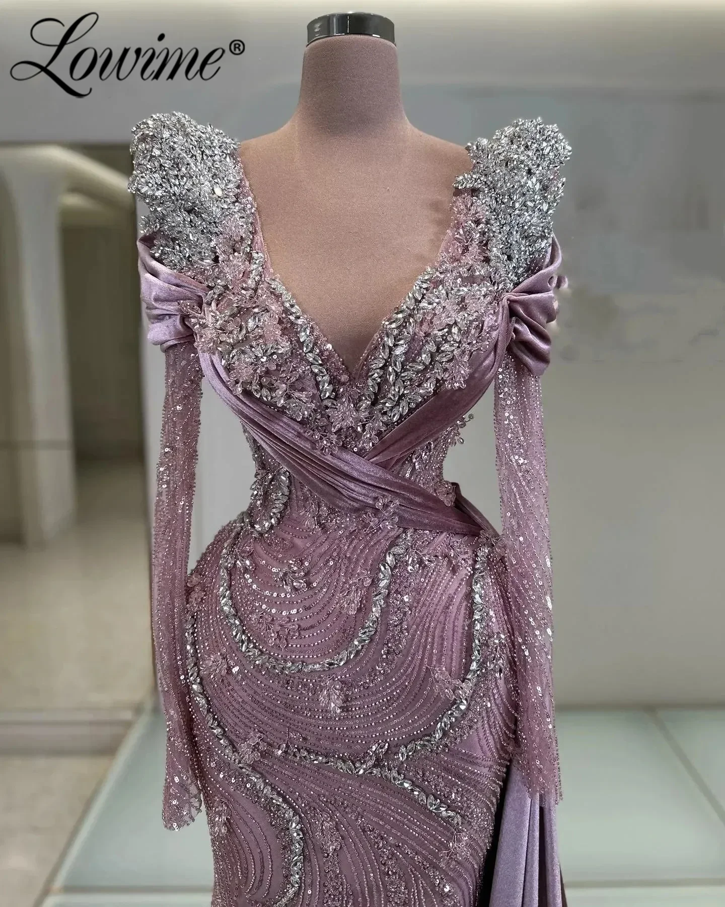 Elegant Long Sleeves Women Evening Dress Gowns Customized Crystals Mermaid Prom Dresses Diamonds Side Train Party Dress Arabic
Elegant Long Sleeves Women Evening Dress Gowns Customized Crystals Mermaid Prom Dresses Diamonds Side Train Party Dress Arabic