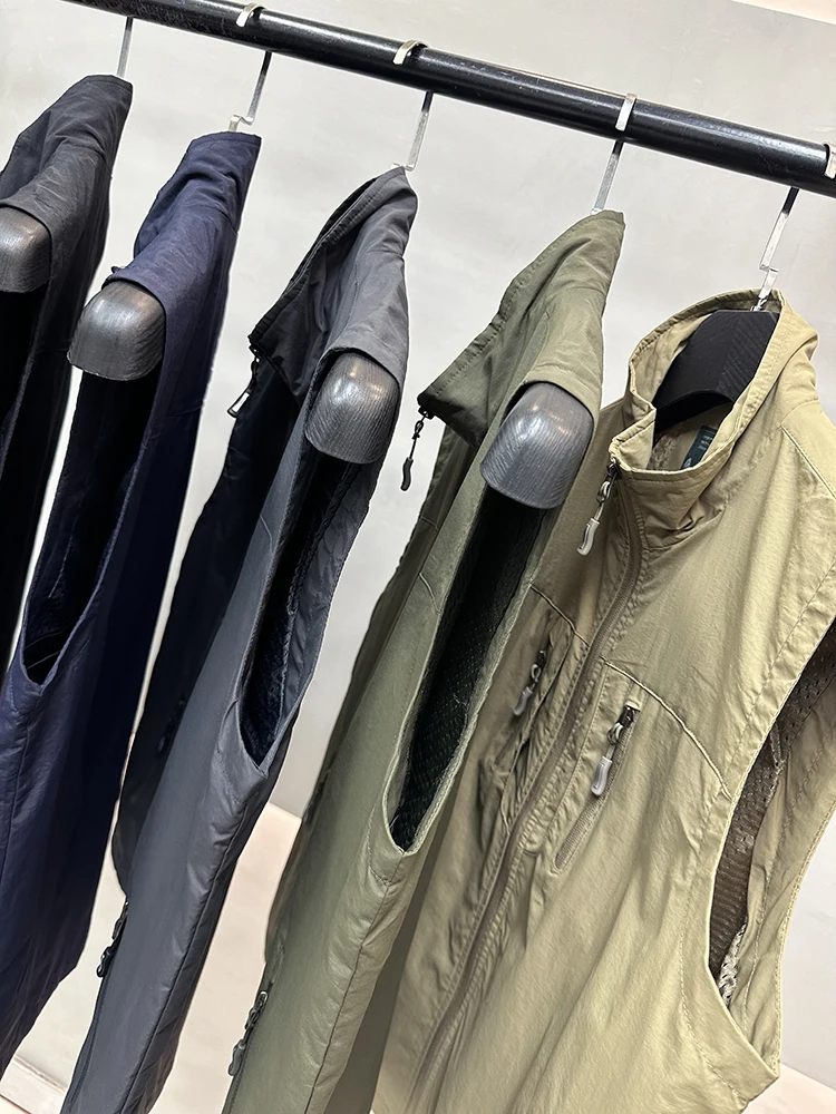 Men's Outdoor Fiing Hunting Vest Large Size Windproof Breathable Multi-ket Stand Collar Faionable oulder Pad Vest
Men's Outdoor Fiing Hunting Vest Large Size Windproof Breathable Multi-ket Stand Collar Faionable oulder Pad Vest