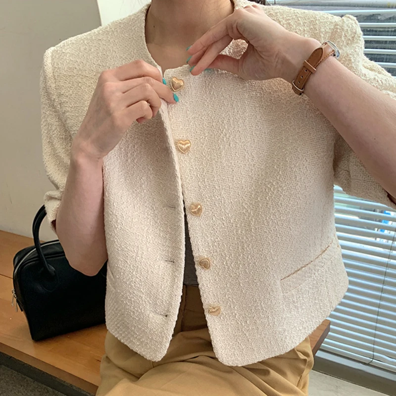 Round Necked Heart Love Button Loose Casual Versatile Short Sleeved Tweed Jacket Ropa Mujer Suit Summer Coat Clothes Tops
Round Necked Heart Love Button Loose Casual Versatile Short Sleeved Tweed Jacket Ropa Mujer Suit Summer Coat Clothes Tops