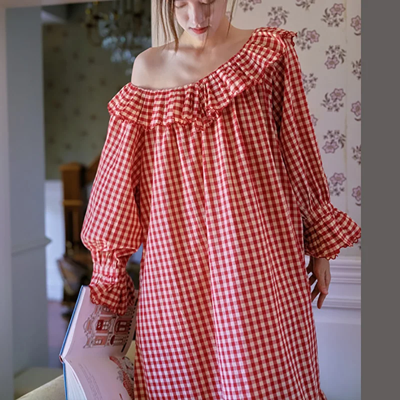 100% хлопковая женская ночная рубашка в английском ретро-стиле, красная в клетку, свободного кроя, для дома, французская ночная рубашка для весны и осени
100% хлопковая женская ночная рубашка в английском ретро-стиле, красная в клетку, свободного кроя, для дома, французская ночная рубашка для весны и осени