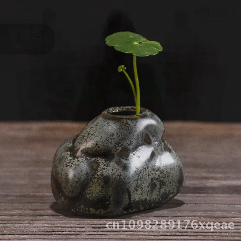 Mini Creative Ceramic Vase Personalized Small Flower Pot Hydroponic Home Decoration Craft Semi-Handmade Coarse Pottery
Mini Creative Ceramic Vase Personalized Small Flower Pot Hydroponic Home Decoration Craft Semi-Handmade Coarse Pottery