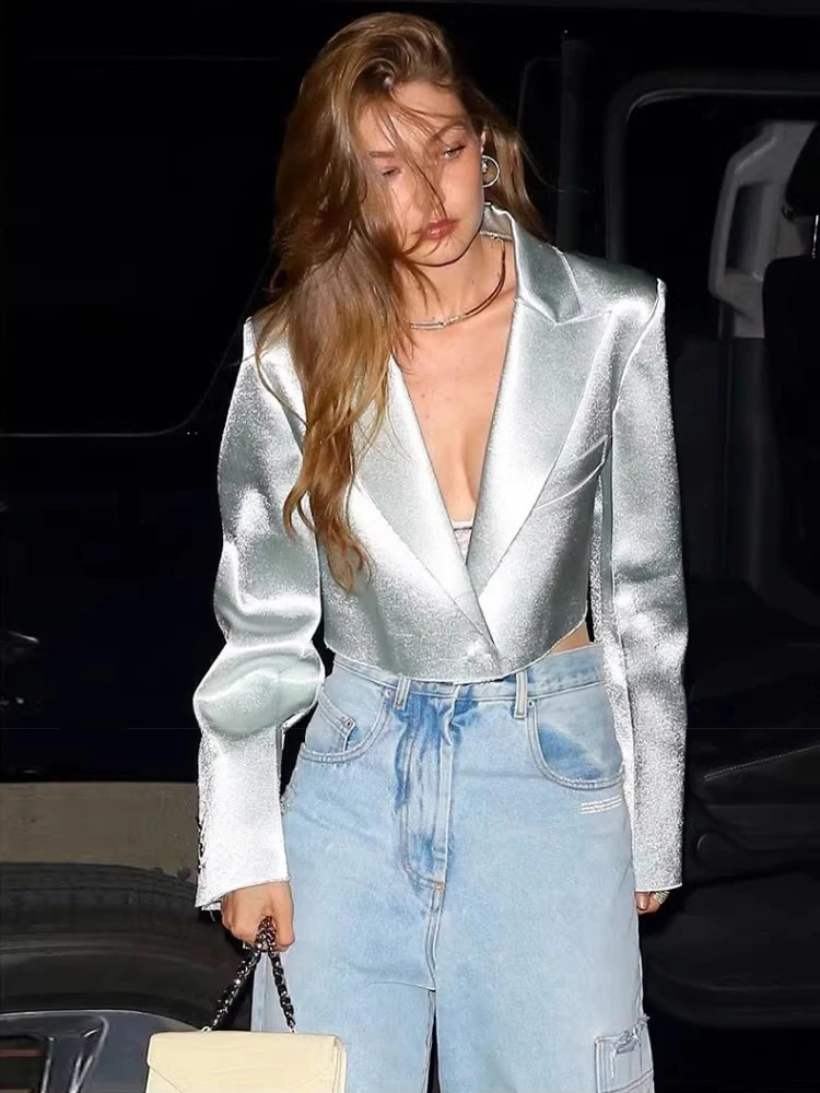 Gigi Hadid Silver Short Jacket Women's Spring Autumn High Waist Long Sleeve Suit Collar Outerwear Bright Shine Naturaleye
Gigi Hadid Silver Short Jacket Women's Spring Autumn High Waist Long Sleeve Suit Collar Outerwear Bright Shine Naturaleye