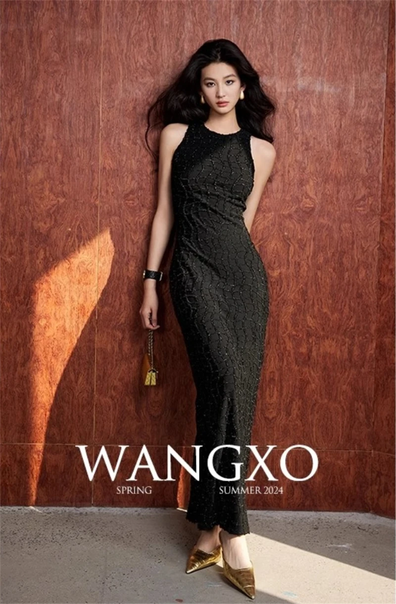 Women's Summer High Quality Elastic Shiny Silk Tassel Checkered Round Neck Waist Wrap Dress Black Sleeveless Long Dress F073
Women's Summer High Quality Elastic Shiny Silk Tassel Checkered Round Neck Waist Wrap Dress Black Sleeveless Long Dress F073