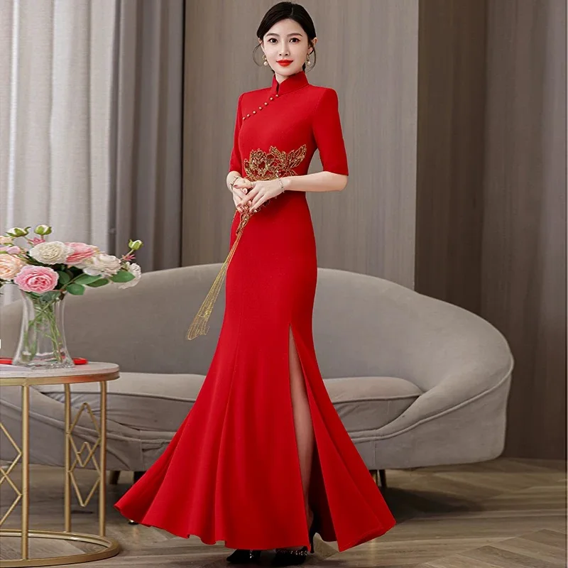 Элегантное женское вьетнамское платье Cheongsam с коротким рукавом в стиле ретро, традиционное вечернее платье с цветочной вышивкой, свадебное платье Aodai
Элегантное женское вьетнамское платье Cheongsam с коротким рукавом в стиле ретро, традиционное вечернее платье с цветочной вышивкой, свадебное платье Aodai