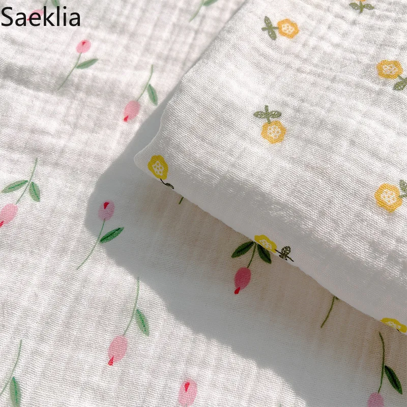 0.5/1/2M Double Layer Crepe Printed Fabric 100% Cotton Strawberry Tulip Flower Fabrics for Sewing DIY Home Clothing,Dress,Pajama
0.5/1/2M Double Layer Crepe Printed Fabric 100% Cotton Strawberry Tulip Flower Fabrics for Sewing DIY Home Clothing,Dress,Pajama