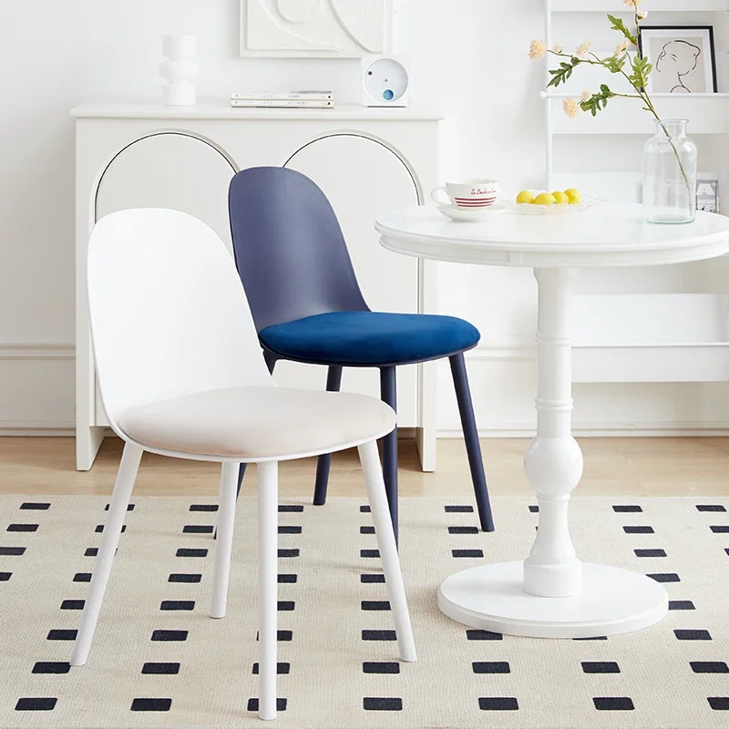 Nordic plastic chair backrest household Internet celebrity light luxury makeup table negotiation
Nordic plastic chair backrest household Internet celebrity light luxury makeup table negotiation