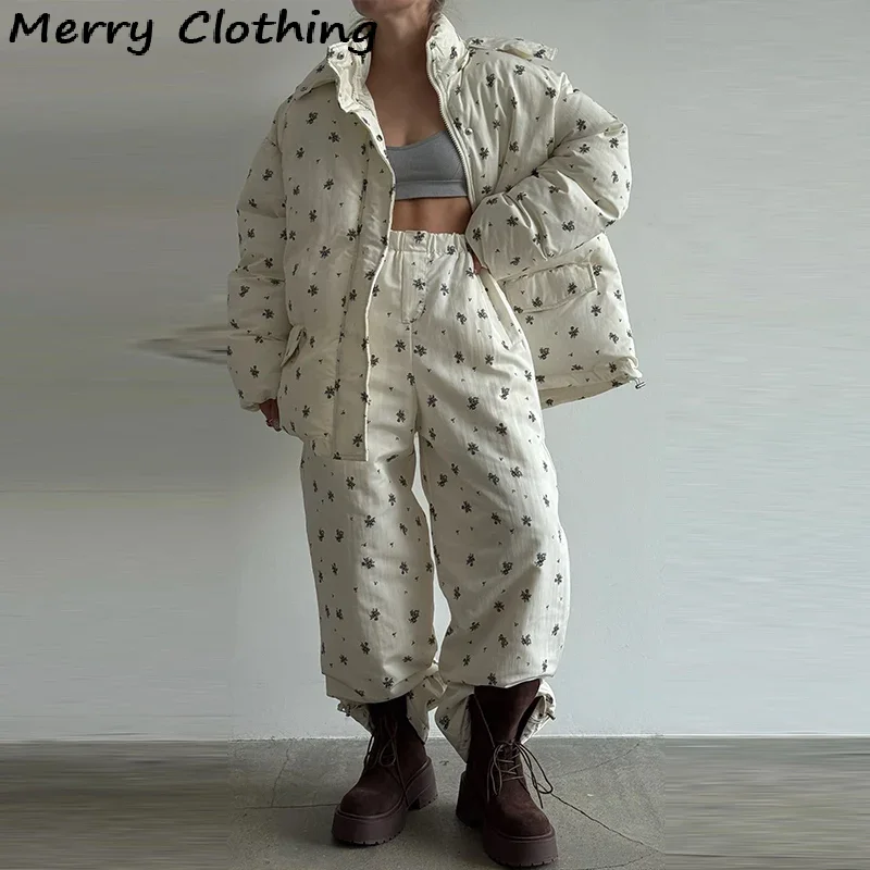 Новый зимний модный комплект из 2 предметов: утепленный женский хлопковый костюм с цветочным принтом, куртка с капюшоном на шнуровке и прямые брюки
Новый зимний модный комплект из 2 предметов: утепленный женский хлопковый костюм с цветочным принтом, куртка с капюшоном на шнуровке и прямые брюки