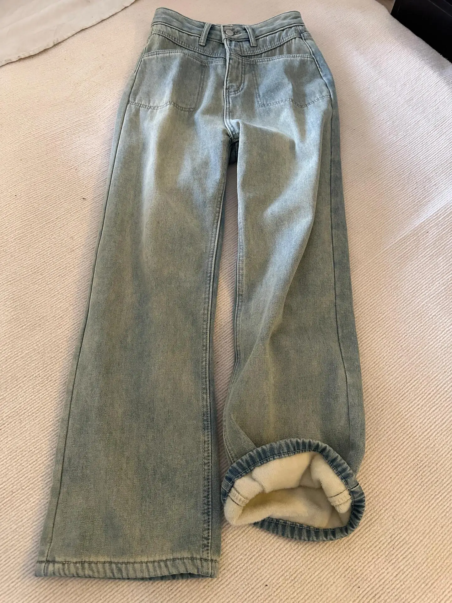 High Waist Fleece Lined Straight Leg Jeans Women's Winter New Style Light Blue Versatile Slimming Wide Leg Pants
High Waist Fleece Lined Straight Leg Jeans Women's Winter New Style Light Blue Versatile Slimming Wide Leg Pants