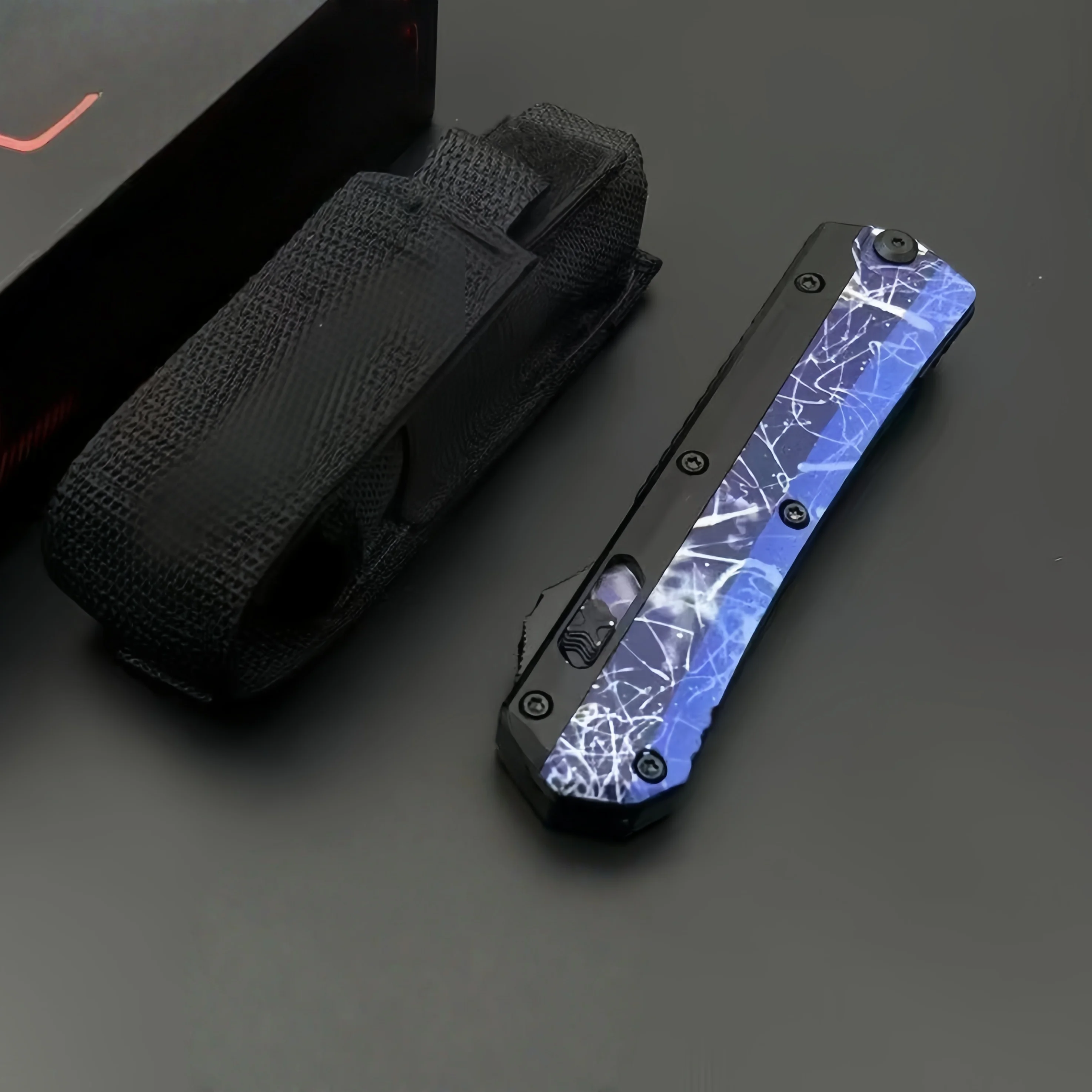 Micro & Zinc handle snake blue color version EDC multi-tool
Micro & Zinc handle snake blue color version EDC multi-tool