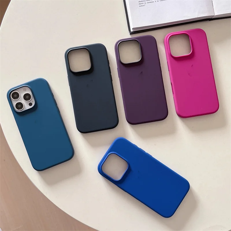 1:1 жидкая силиконовая магнитная присоска для iPhone 16 Pro Max Plus, чехол Magsafe с беспроводной зарядкой, защита от падения, бампер
1:1 жидкая силиконовая магнитная присоска для iPhone 16 Pro Max Plus, чехол Magsafe с беспроводной зарядкой, защита от падения, бампер