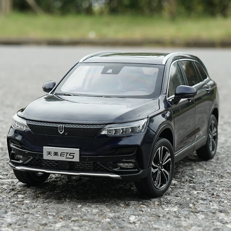 Diecast 1:18 Scale Skyworth Tianmei ET5 New Energy EV Alloy Car Model Simulation Toy desktop Collection Gift Static Display
Diecast 1:18 Scale Skyworth Tianmei ET5 New Energy EV Alloy Car Model Simulation Toy desktop Collection Gift Static Display