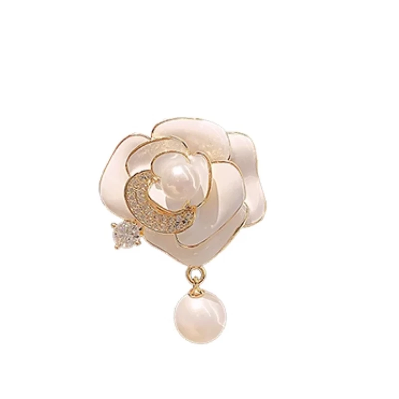 Camellia pearl brooch high-end women's small fragrant temperament blazer corsage
Camellia pearl brooch high-end women's small fragrant temperament blazer corsage