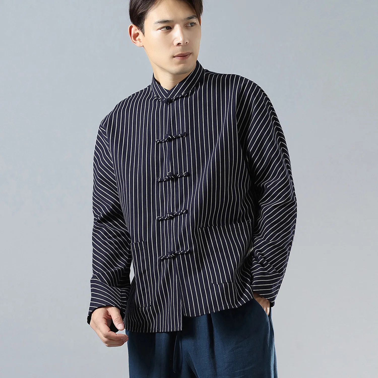Autumn and Winter New Platter Cardigan Coat Cotton and Linen Men's Stand Collar Double-Sided Wear
Autumn and Winter New Platter Cardigan Coat Cotton and Linen Men's Stand Collar Double-Sided Wear