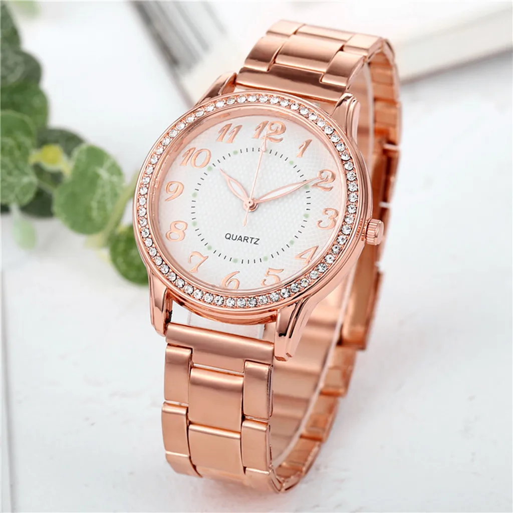 Couple Women’s Watch Rose Gold Steel Band Quartz Watch Chic Rhinestone Bezel Number Dial Elegant Ladies Fashion Wristwatch
Couple Women’s Watch Rose Gold Steel Band Quartz Watch Chic Rhinestone Bezel Number Dial Elegant Ladies Fashion Wristwatch