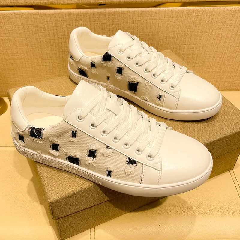 Повседневные кожаные слипоны-лоферы, дышащие, модные, в британском стиле, мужские, низкие, в студенческом стиле, на плоской подошве, с круглым носком, на резиновой подошве
Повседневные кожаные слипоны-лоферы, дышащие, модные, в британском стиле, мужские, низкие, в студенческом стиле, на плоской подошве, с круглым носком, на резиновой подошве